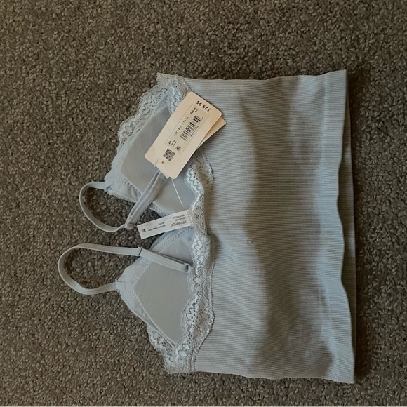 Alter’d State built in bra lace cami size M/L (i’m a small and fits me snugly) - Picture 5 of 5